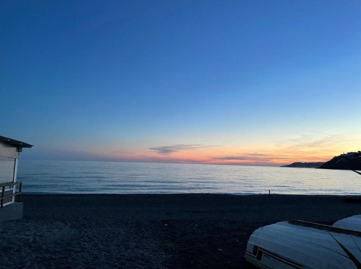 Apartamento Playa De La Guardia Salobreña Eksteriør billede